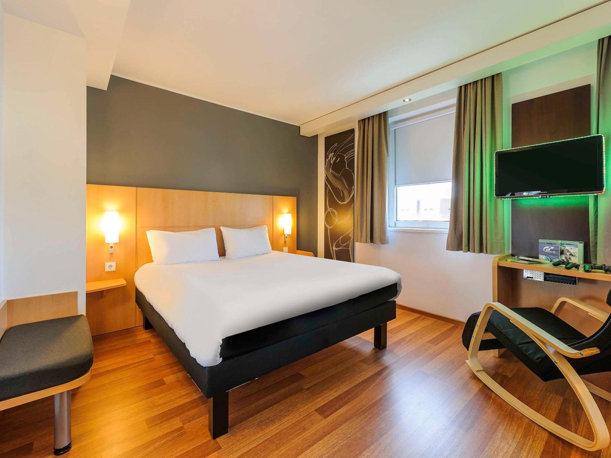 Ibis Berlin Kurfuerstendamm - Neu Renoviert Exterior photo
